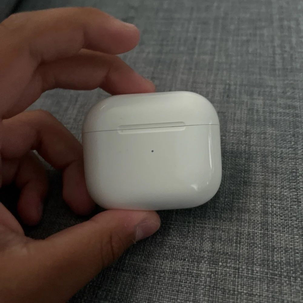 Apple White AirPods Wireless Headset charger, not included